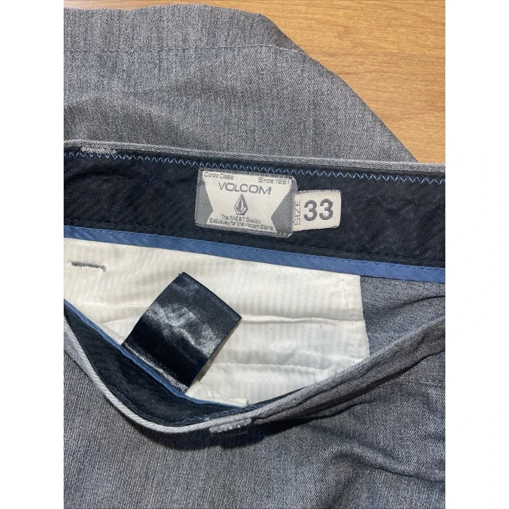 Volcom Cargo Shorts Men 33 Gray Flat Front Logo Slash Pockets